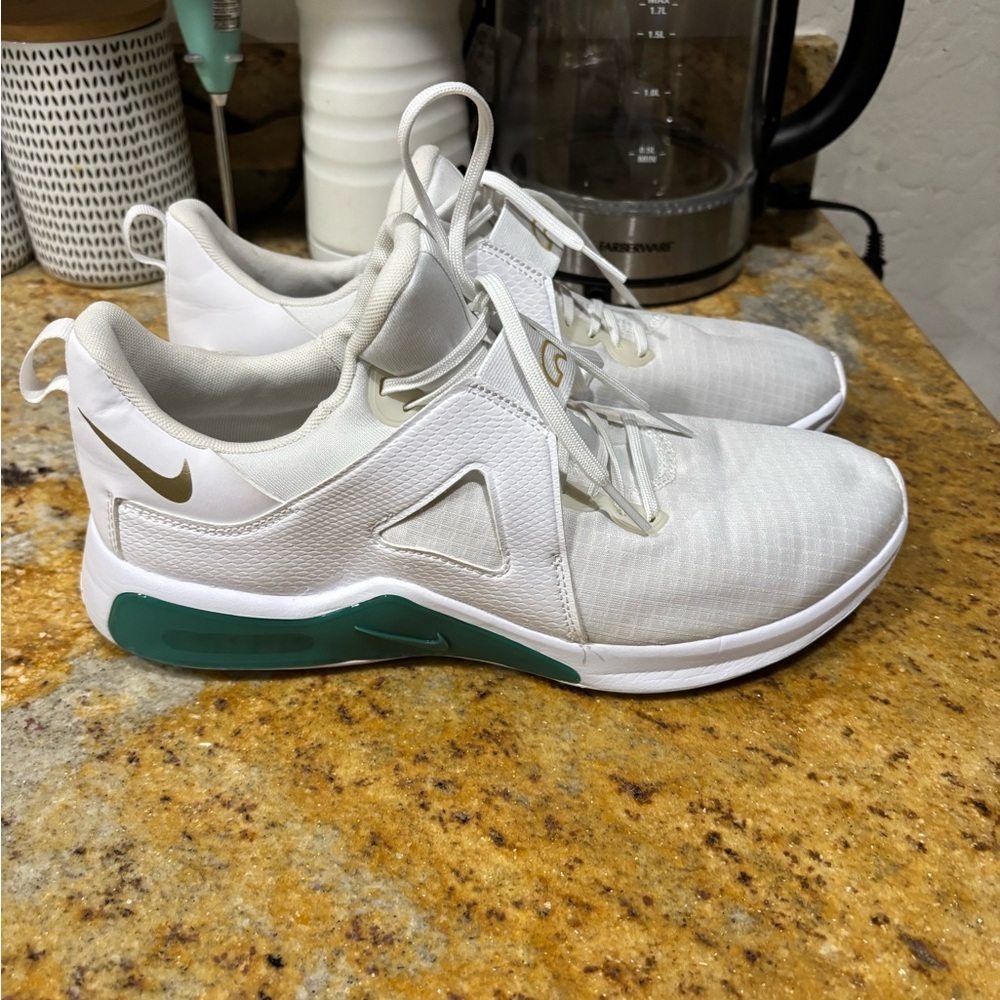 Nike Bella TR‎ 5 size 10